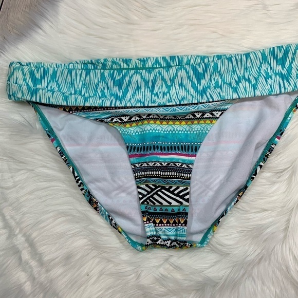 NWOT Multicolored Kenneth Cole Reaction Bikini - Picture 2 of 6